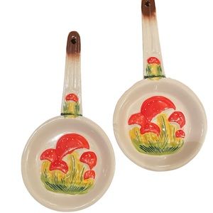 🍄🥄 Cutest pair of mushroom wall hangings for your kitchen/dining room 🥄🍄